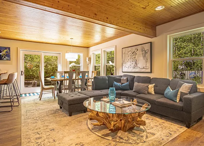 Red Elephant | 4Br - Fire Pit - River & Downtown